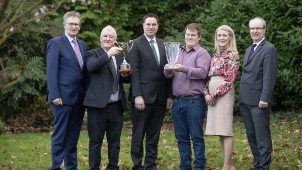 group of winners at tirlán grain awards