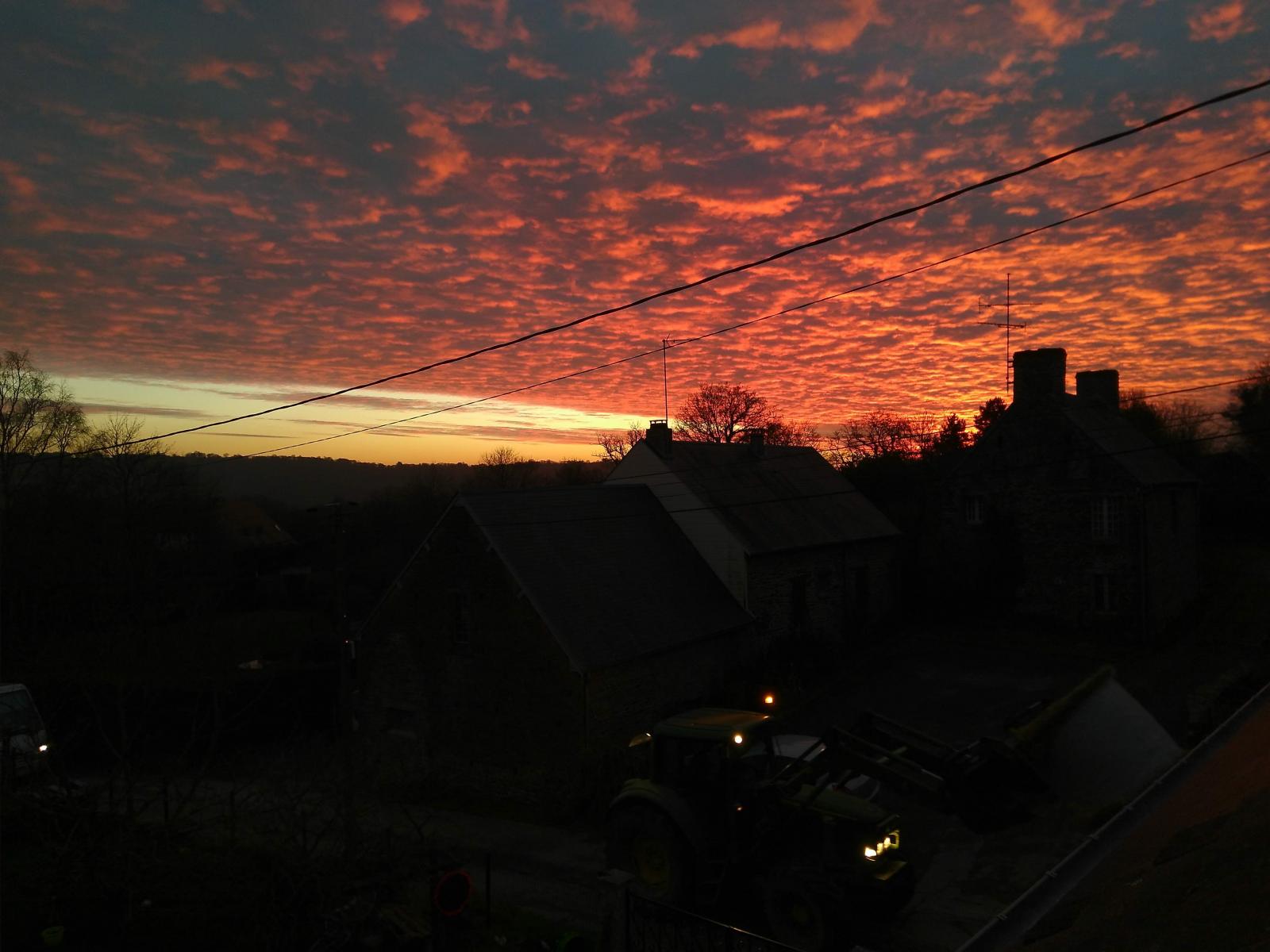 TEST Image sunset on clouds